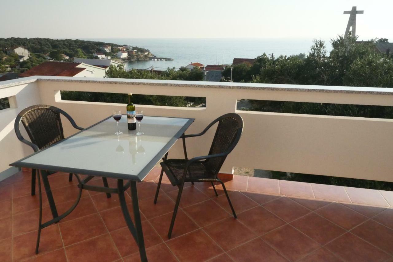 Apartmani Vesna ลุน ภายนอก รูปภาพ