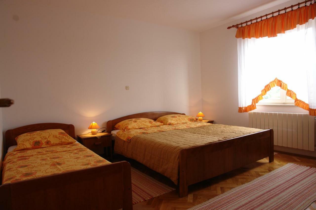 Apartmani Vesna ลุน ภายนอก รูปภาพ