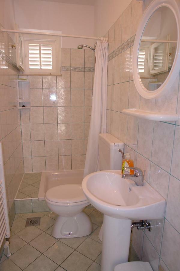 Apartmani Vesna ลุน ภายนอก รูปภาพ